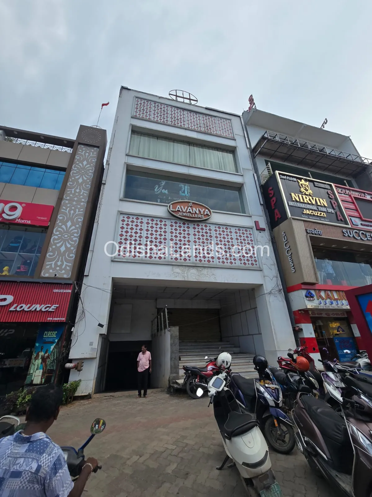 4800 sqft GA plot with 25200 sqft commercial building in Janpath.