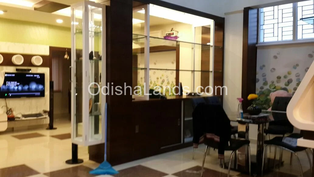 8 BHK fully furnished house for sale in Jagannath Nagar
