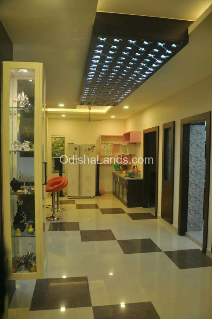 8 BHK fully furnished house for sale in Jagannath Nagar