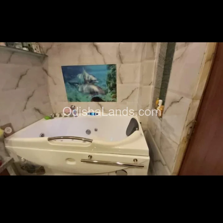 8 BHK fully furnished house for sale in Jagannath Nagar