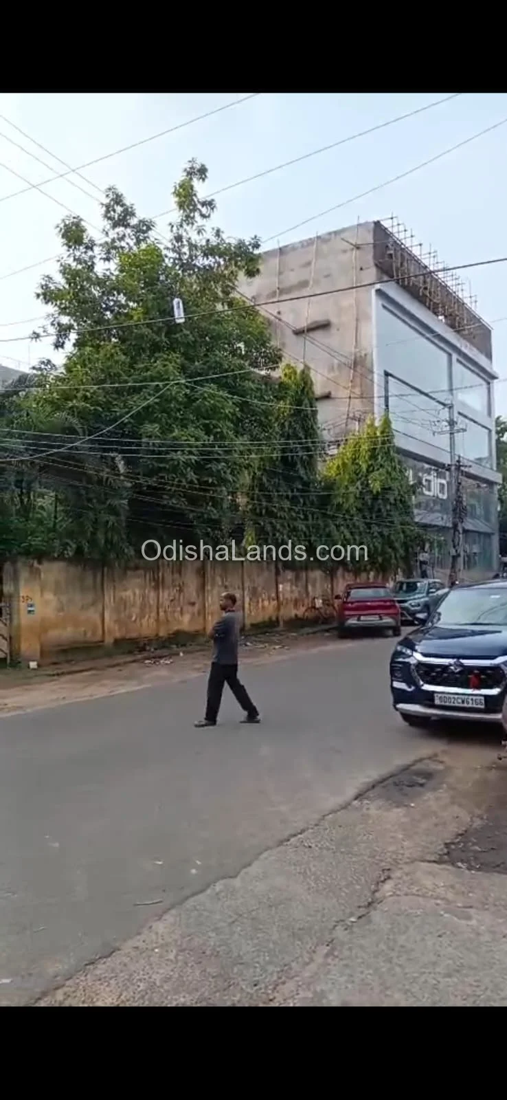 9350 sqft commercial GA plot for sale in Saheed Nagar.