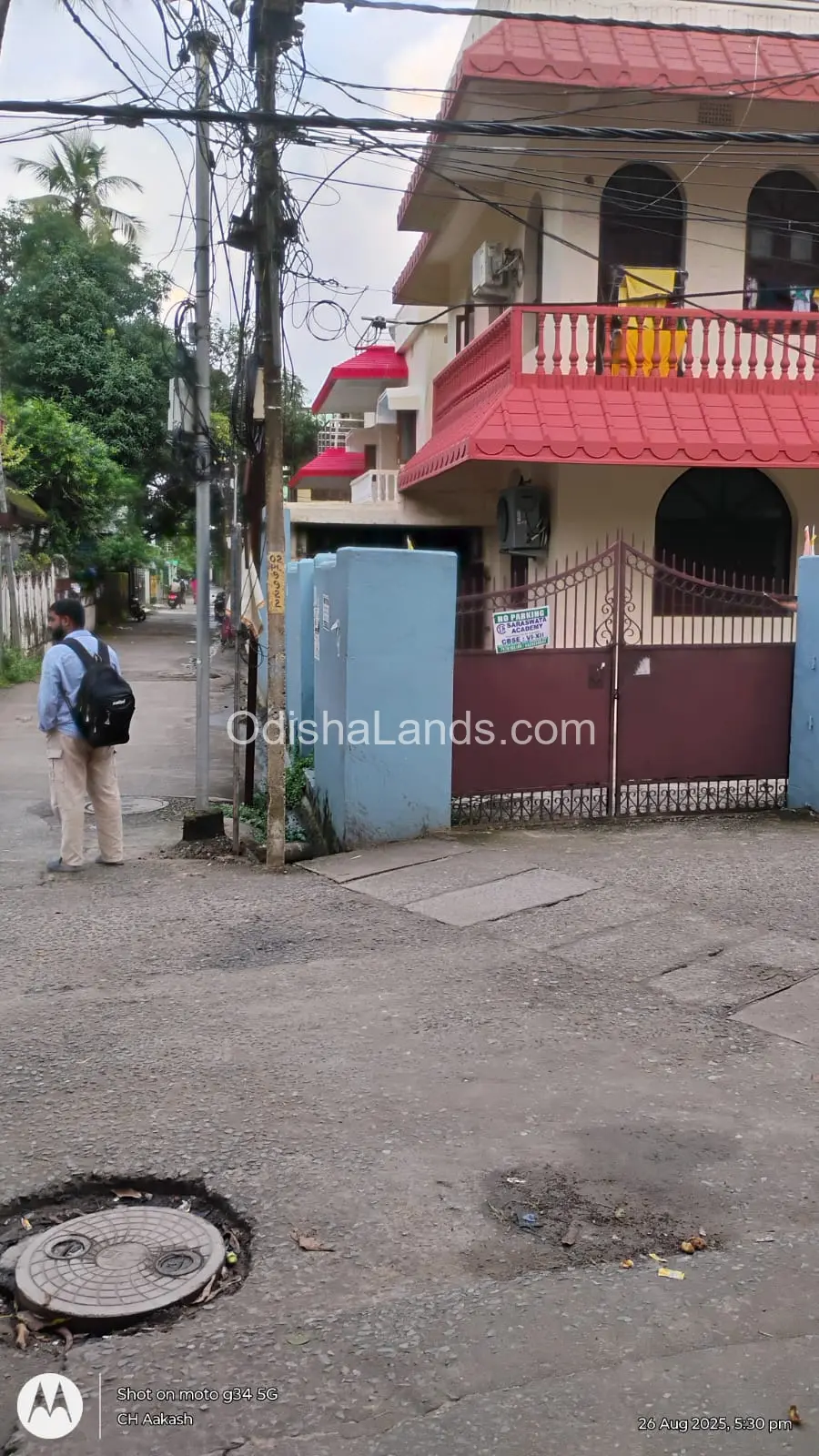 5 bhk house for sale in Forest park area.