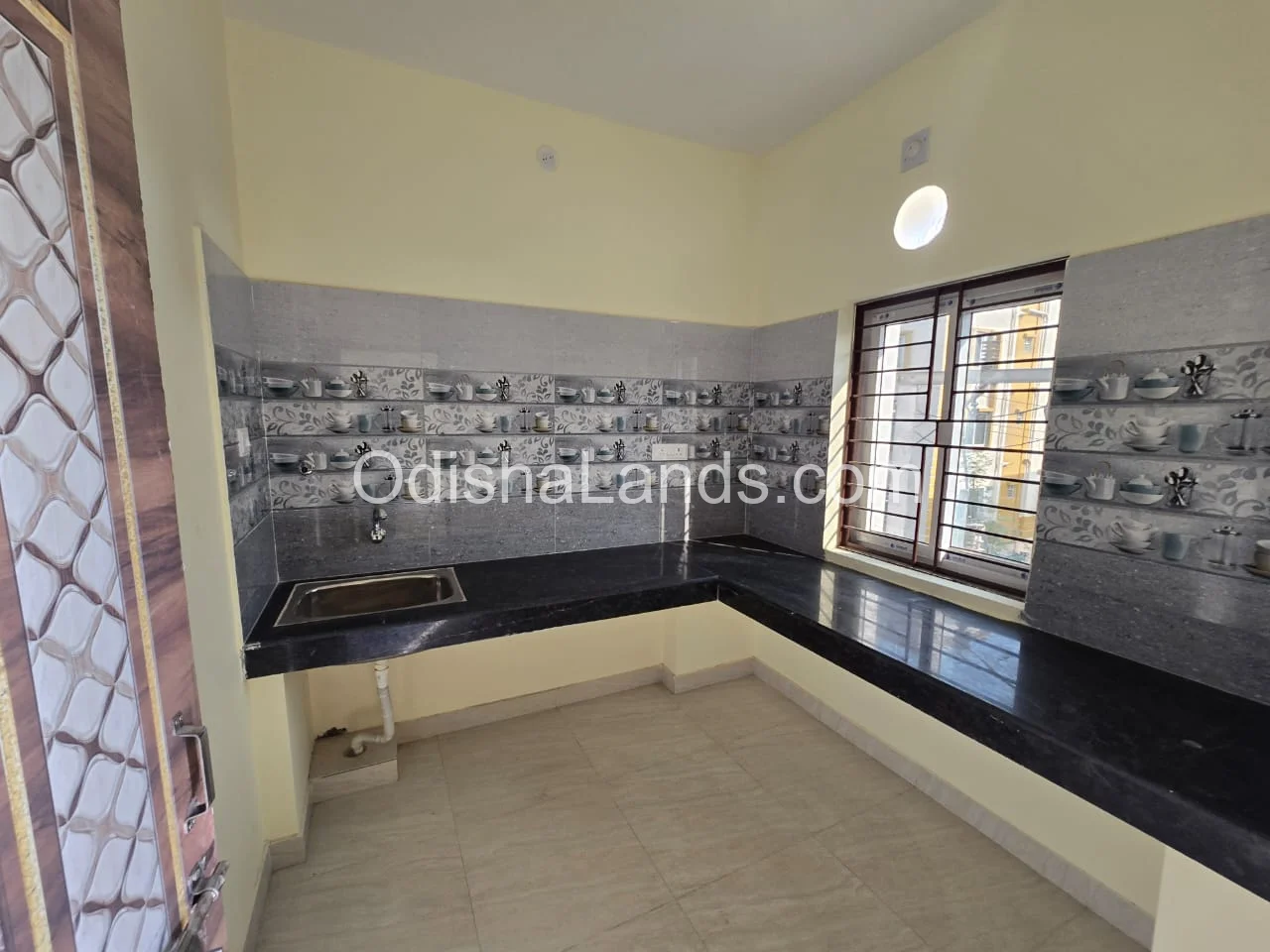 3 bhk spacious apartment for sale in Patia, Nandan Vihar.
