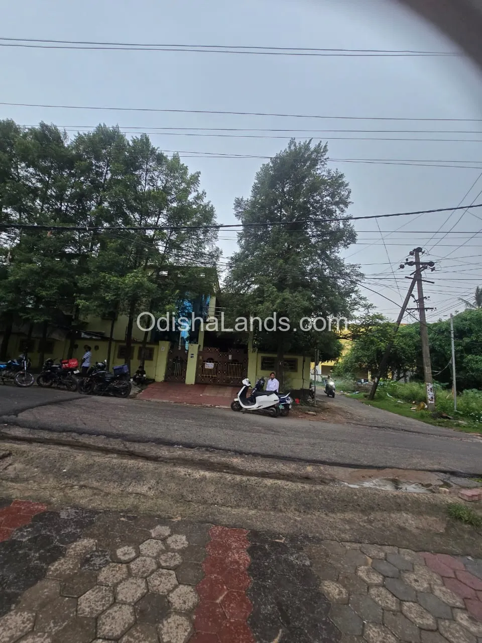 2700 sqft  GA land with buildingfor sale in Niladri vihar