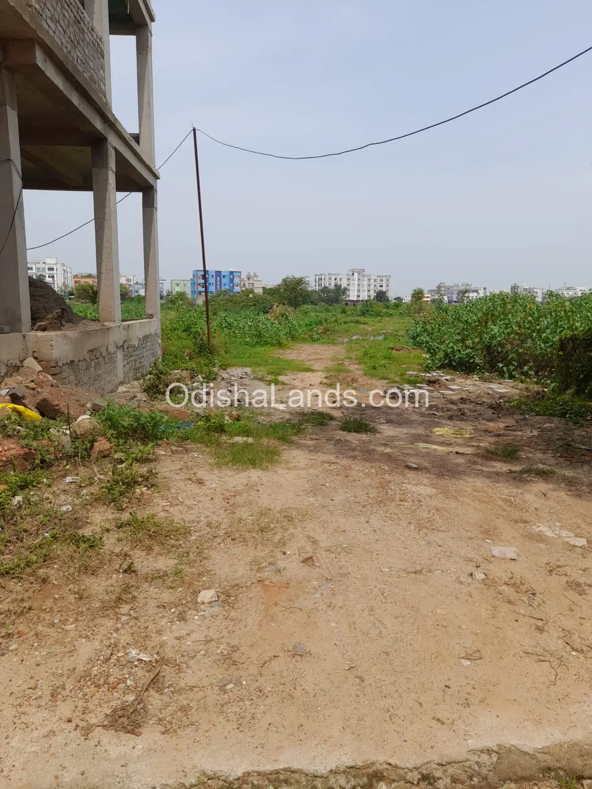 2400 sqft land for sale in Kolathia.