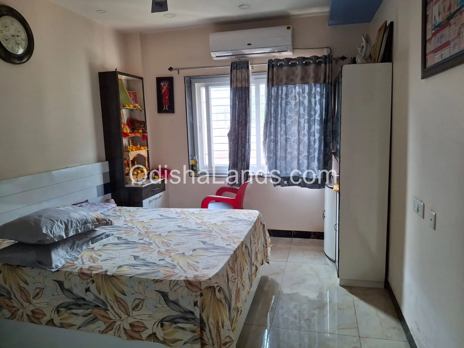 3 bhk flat for sale nearby SUM hospital in Gymkhana Palmheights.