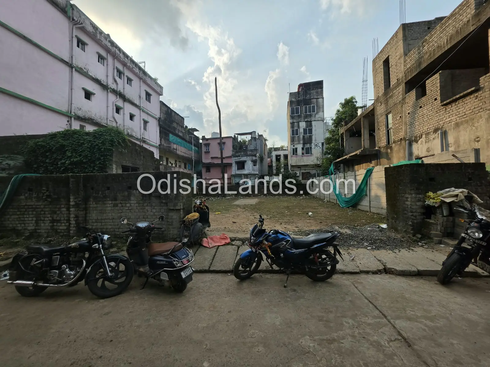 4800 sqft plot sale in Laxmisagar.